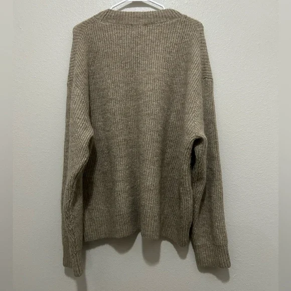 H&M Crew Neck Sweater - Picture 5 of 6